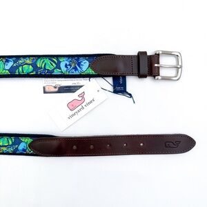 Vineyard Vines Belt with Tropical Design Size 40